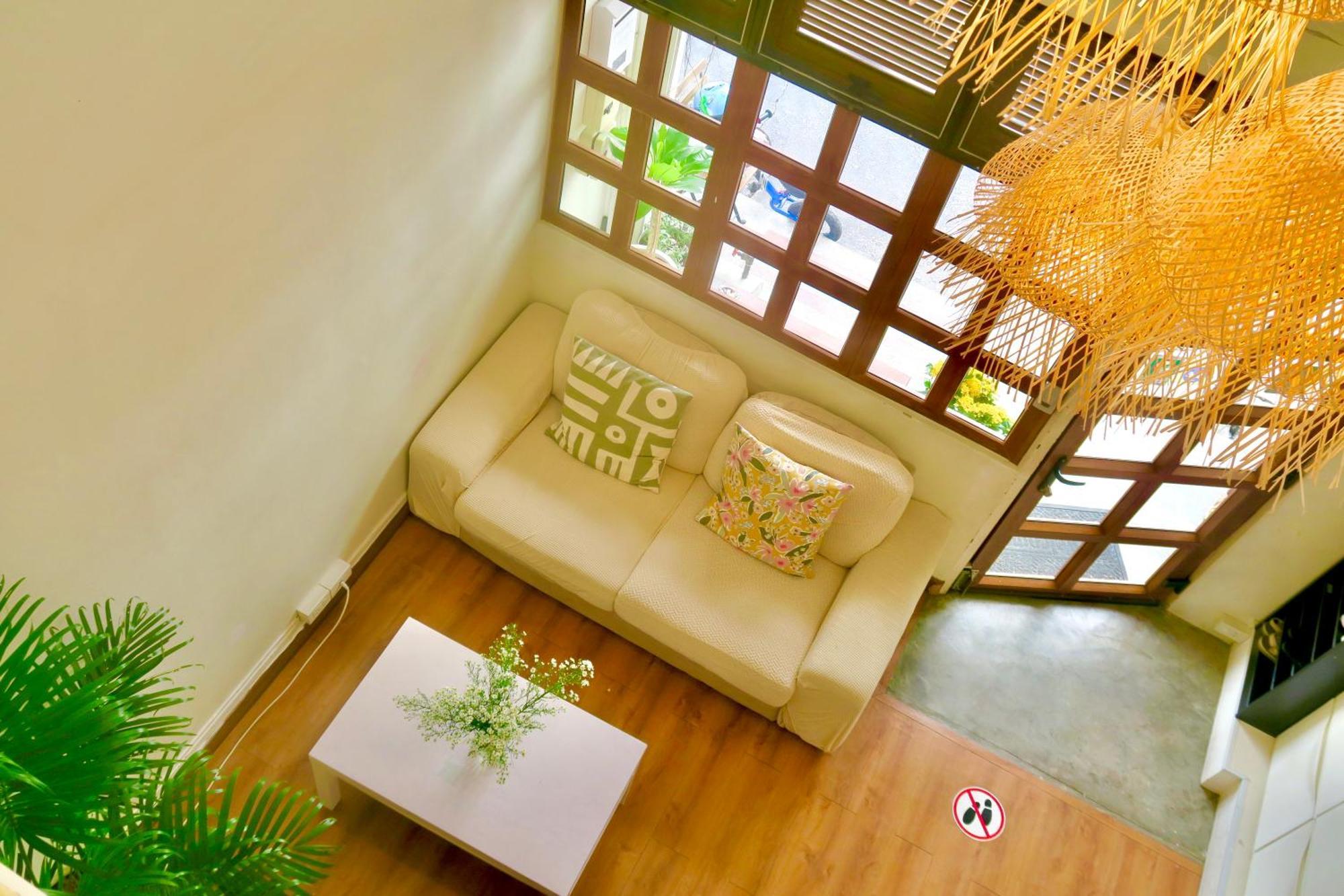Les Fleurs Bangkok Hostel Exterior photo