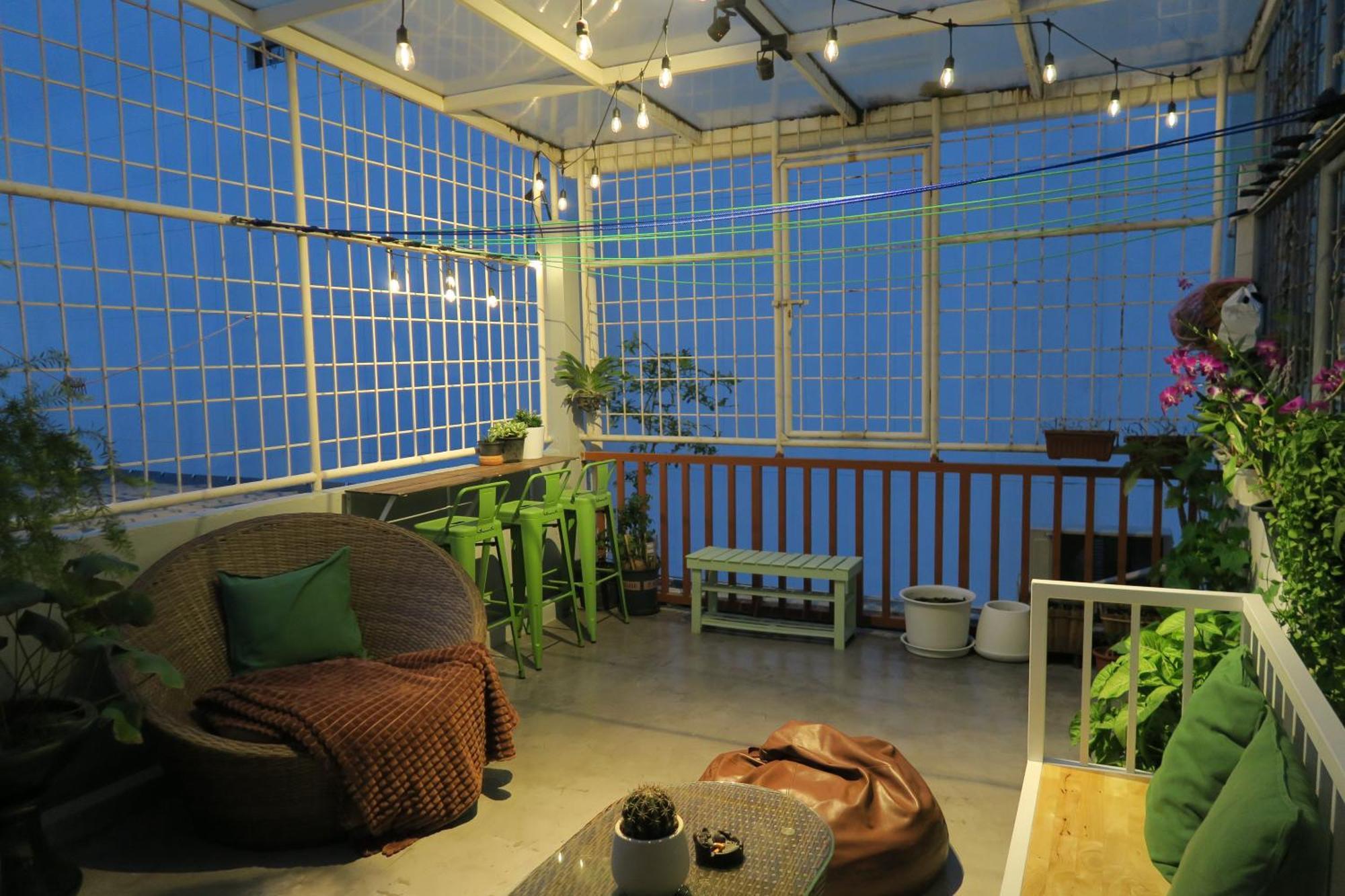 Les Fleurs Bangkok Hostel Exterior photo