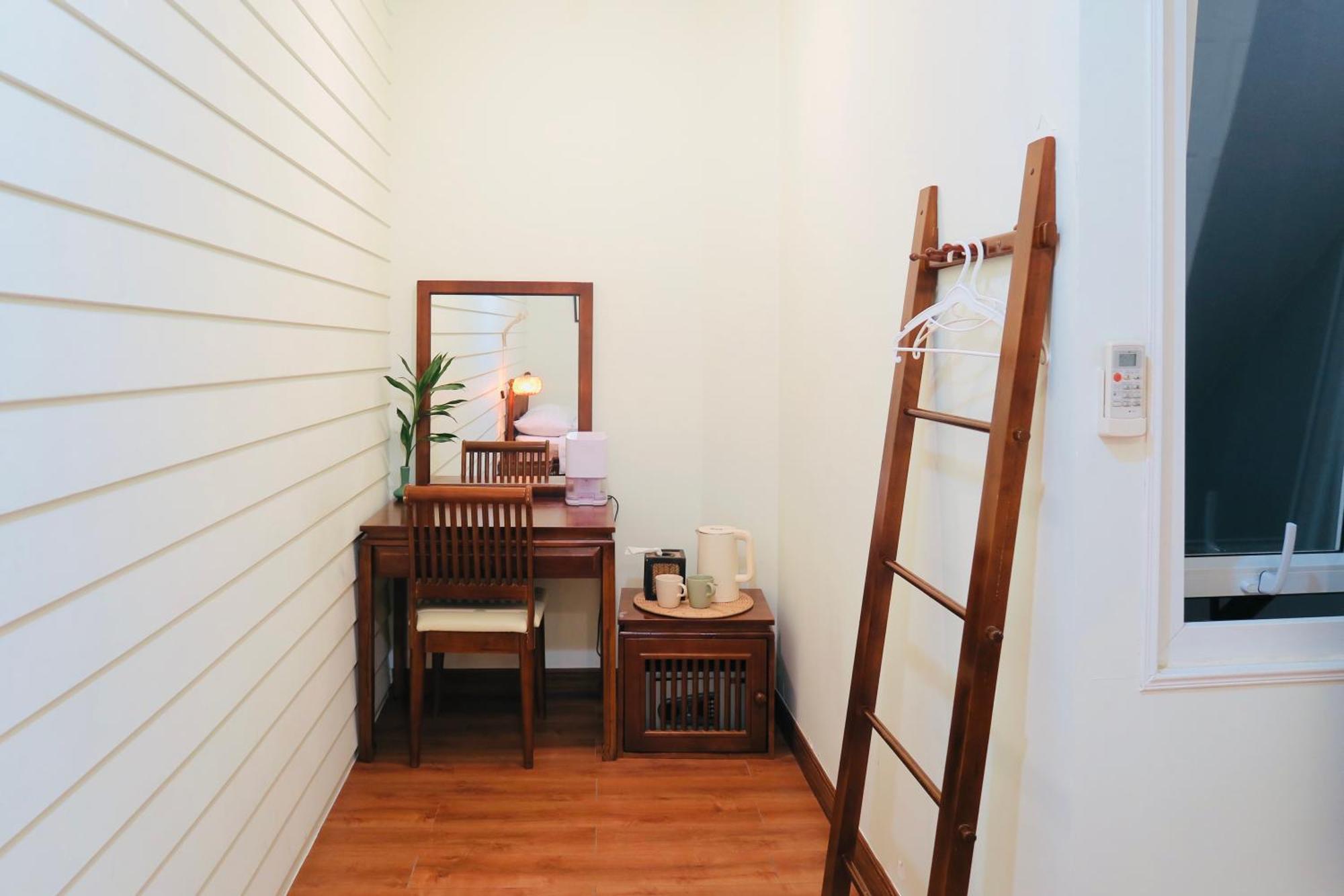 Les Fleurs Bangkok Hostel Exterior photo